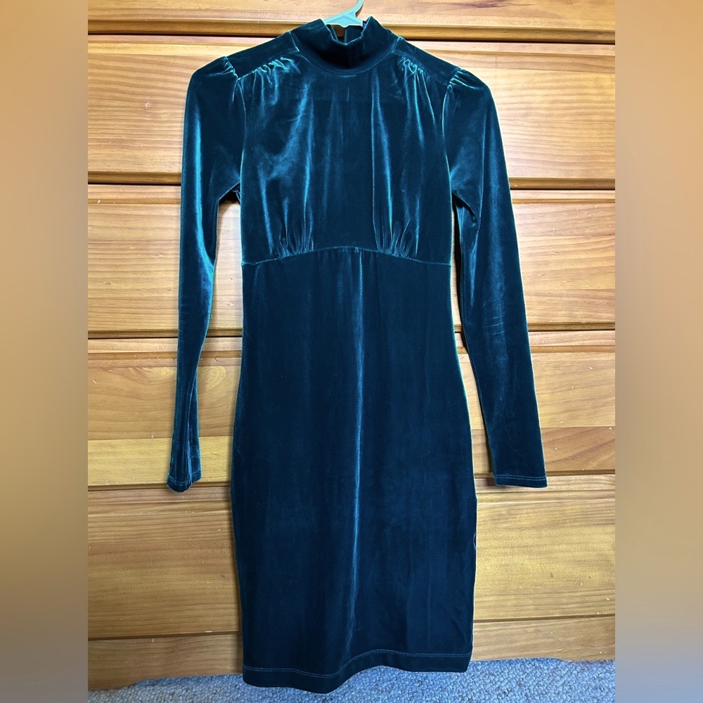 Forever 21 Dark Teal Velvet Long Sleeve Dress